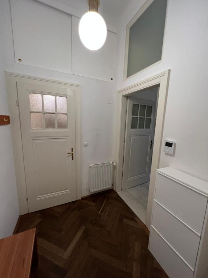 Quiet And Cozy In The Center Appartement